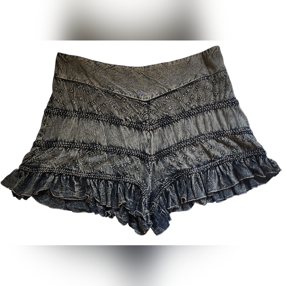 Free People Gray Ruffled Shorts Small